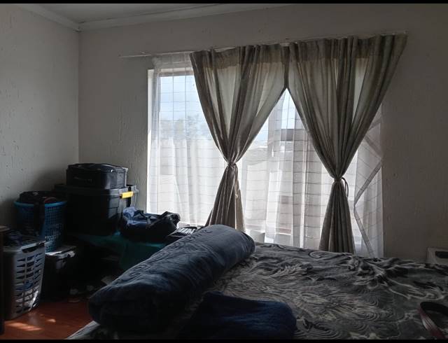 2 BEDROOM SECTIONAL TITLE FOR SALE IN BOKSBURG NORTH